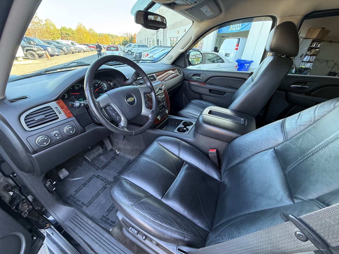2012 Chevrolet Tahoe LT - Photo 16