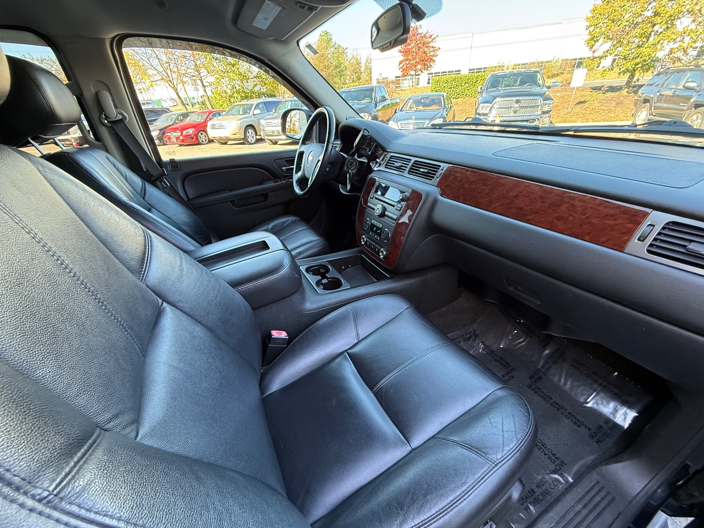 2012 Chevrolet Tahoe LT - Photo 23