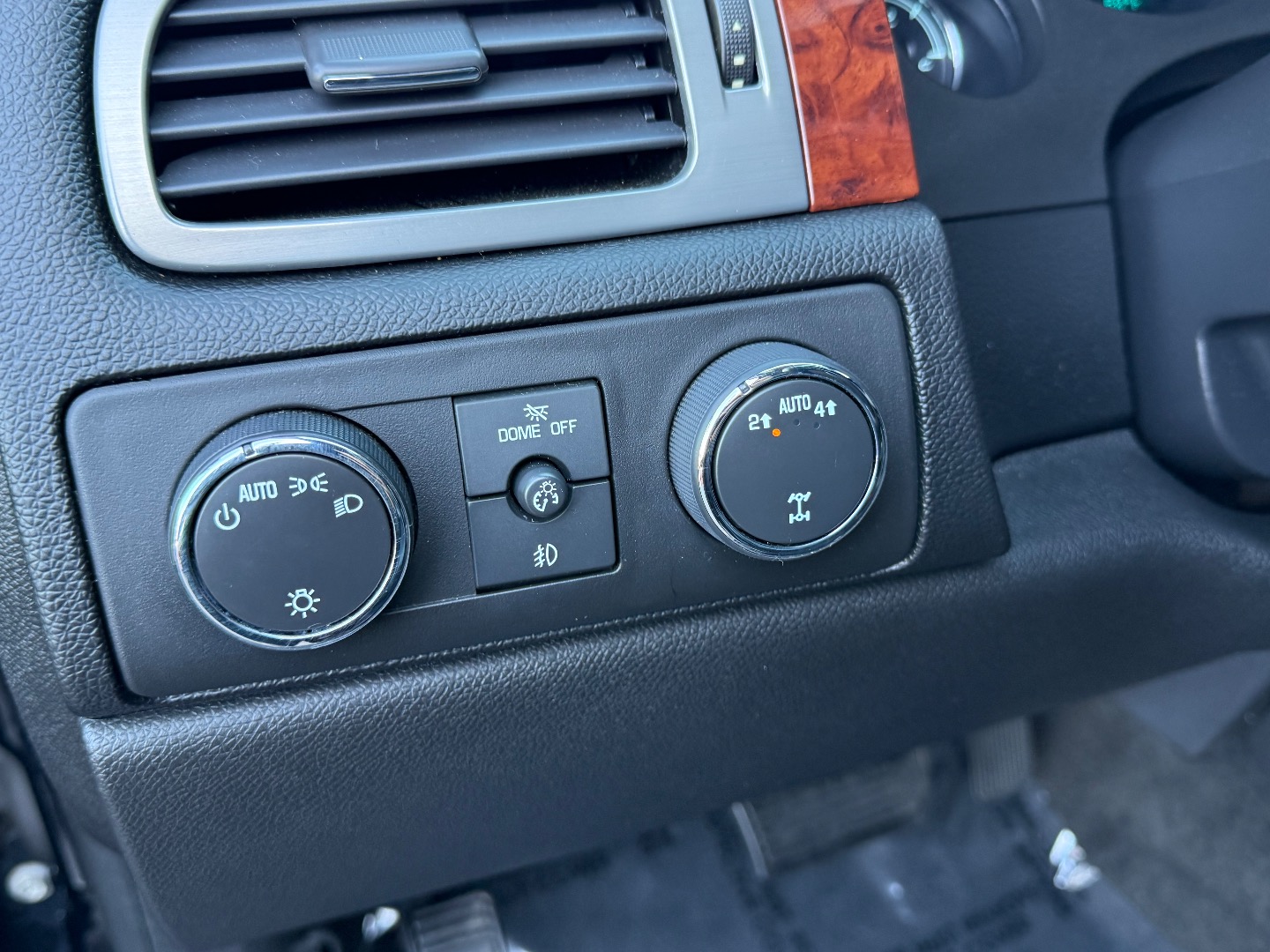 2012 Chevrolet Tahoe LT - Photo 29