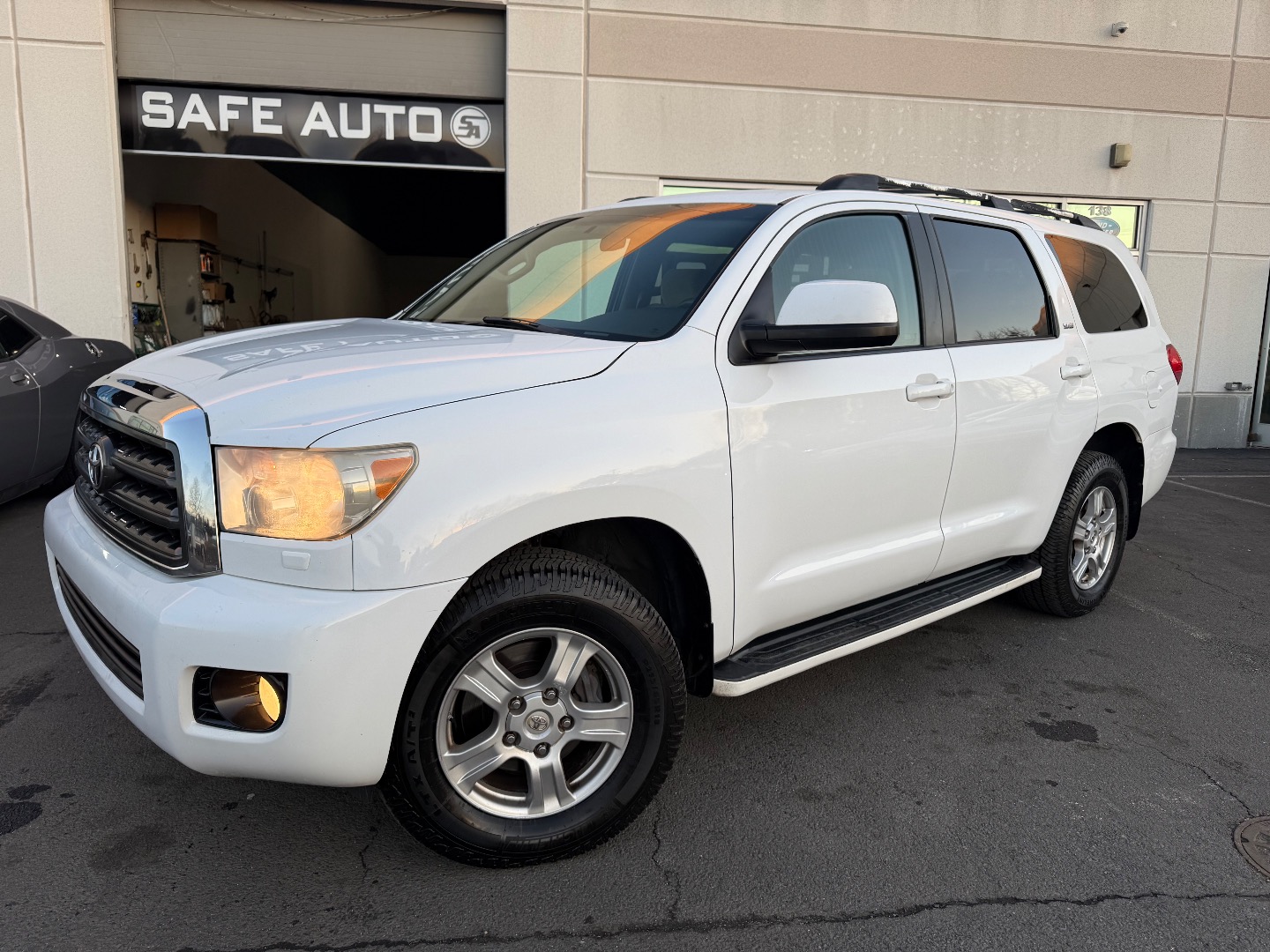 2008 Toyota Sequoia 5.7 Auto 4WD SR5's photo