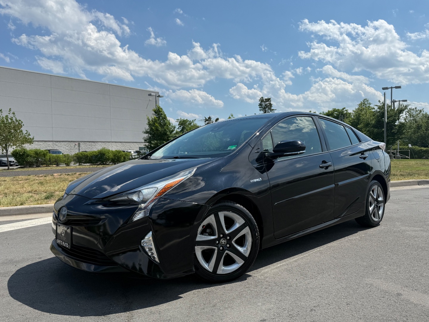 2017 Toyota Prius Three's photo