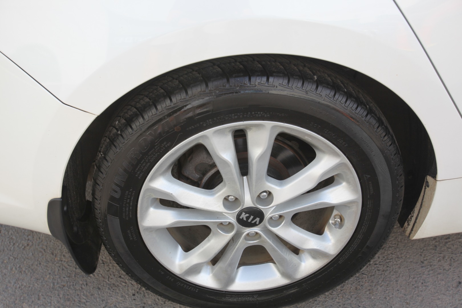 2011 Kia Optima EX - Photo 12
