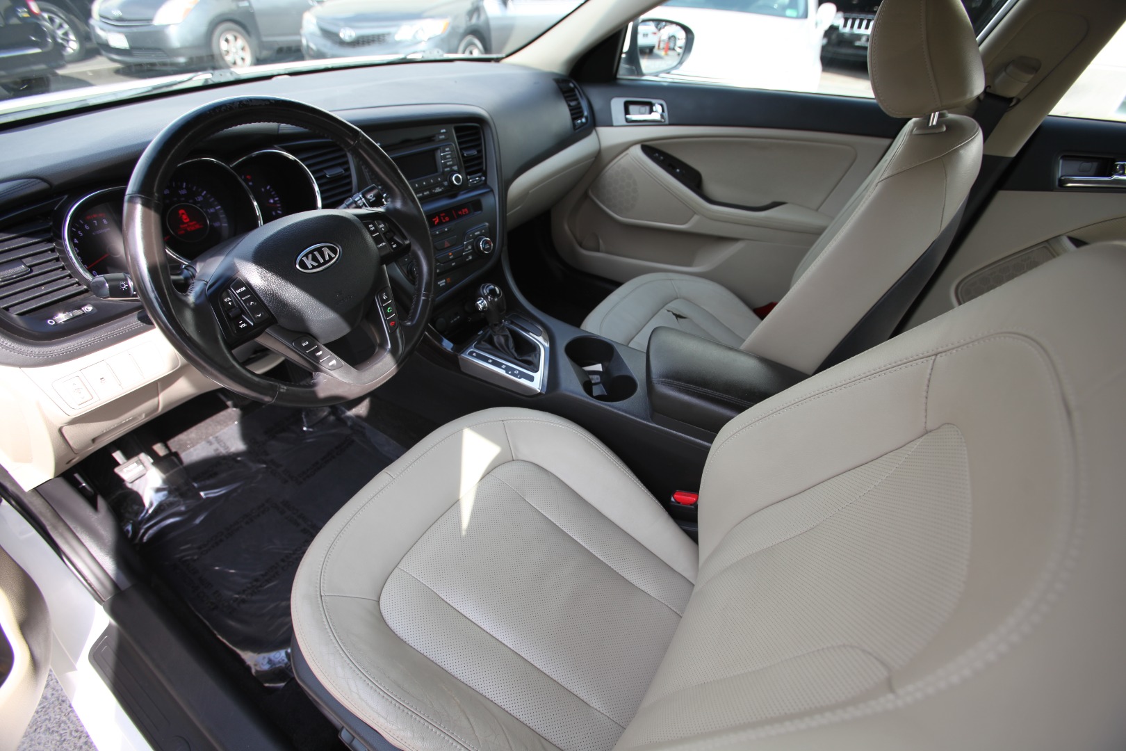 2011 Kia Optima EX - Photo 15