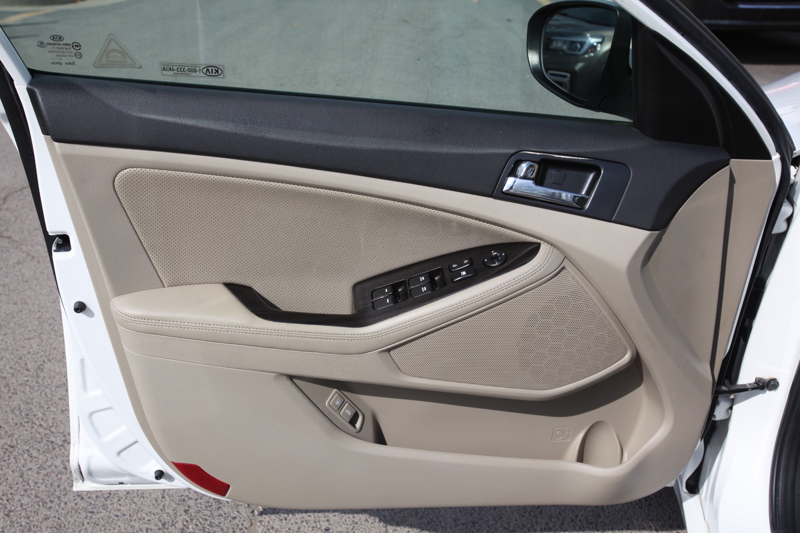 2011 Kia Optima EX - Photo 18