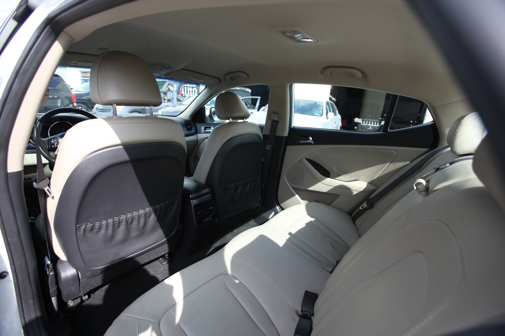 2011 Kia Optima EX - Photo 19
