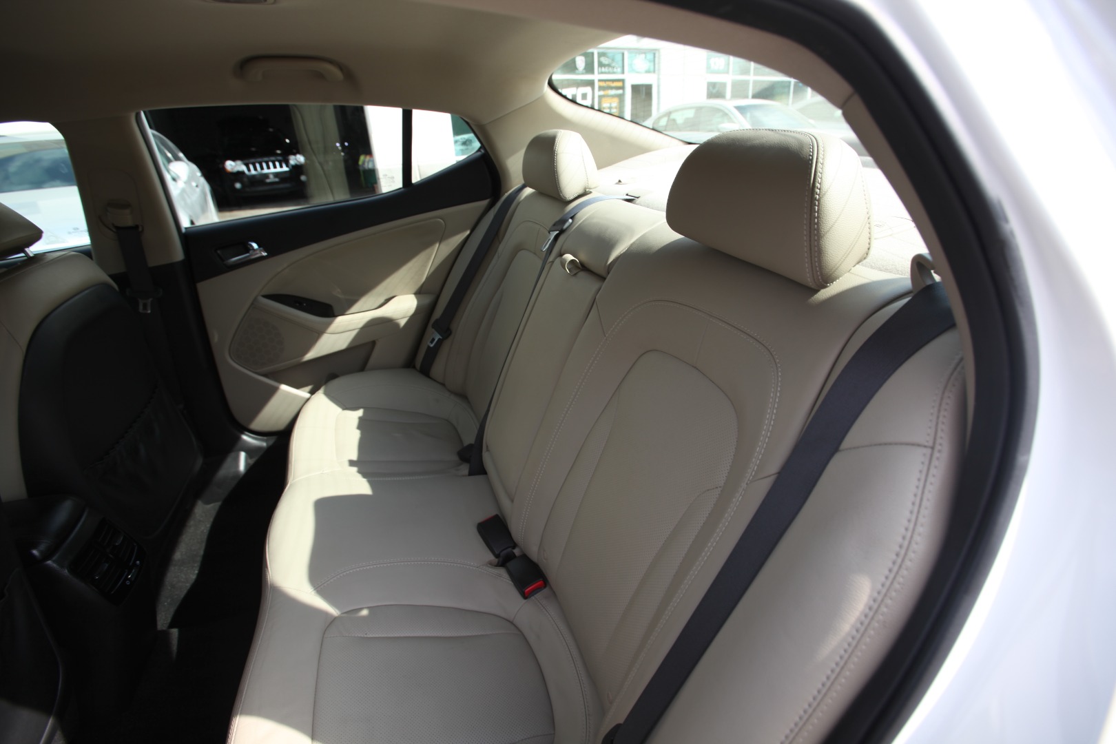 2011 Kia Optima EX - Photo 20