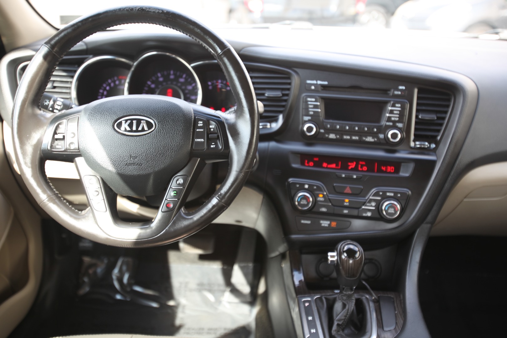 2011 Kia Optima EX - Photo 22