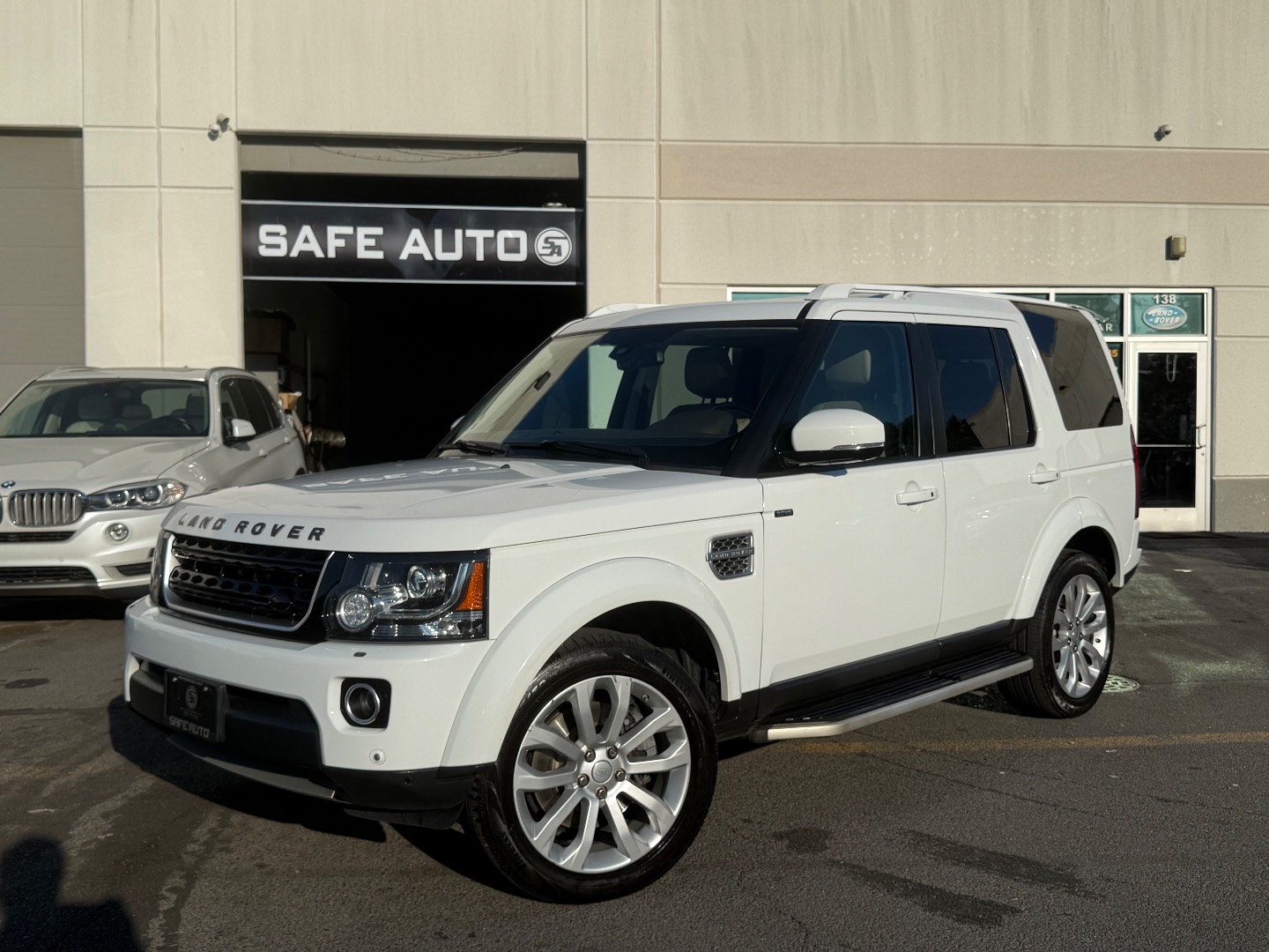 2016 Land Rover LR4 3.0 HSE LUX w/LANDMARK's photo