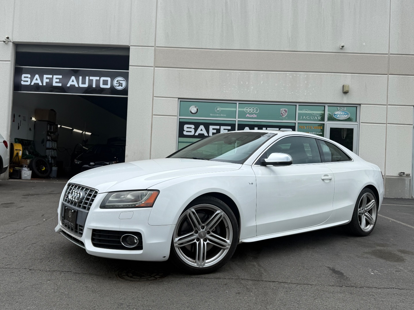 2011 Audi S5 4.2 quattro Tiptronic Premium Plus's photo
