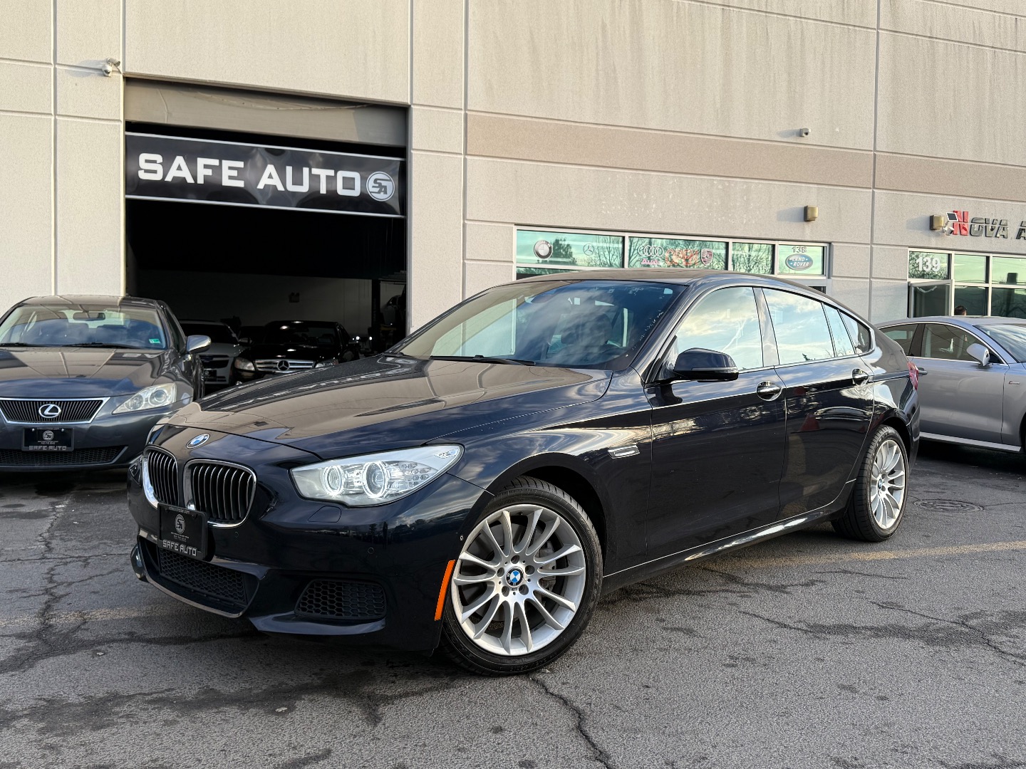 2017 BMW 5 Series 535i xDrive Gran Turismo's photo