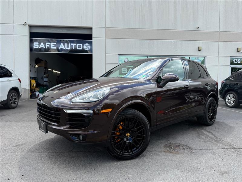 2017 PORSCHE CAYENNE