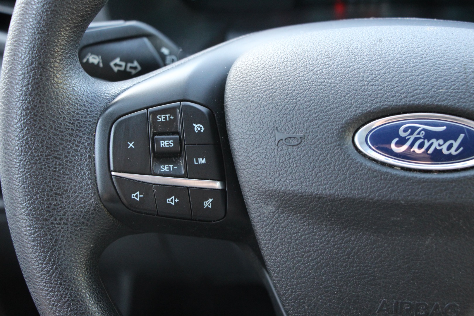 2023 Ford Transit Passenger Van XLT - Photo 36
