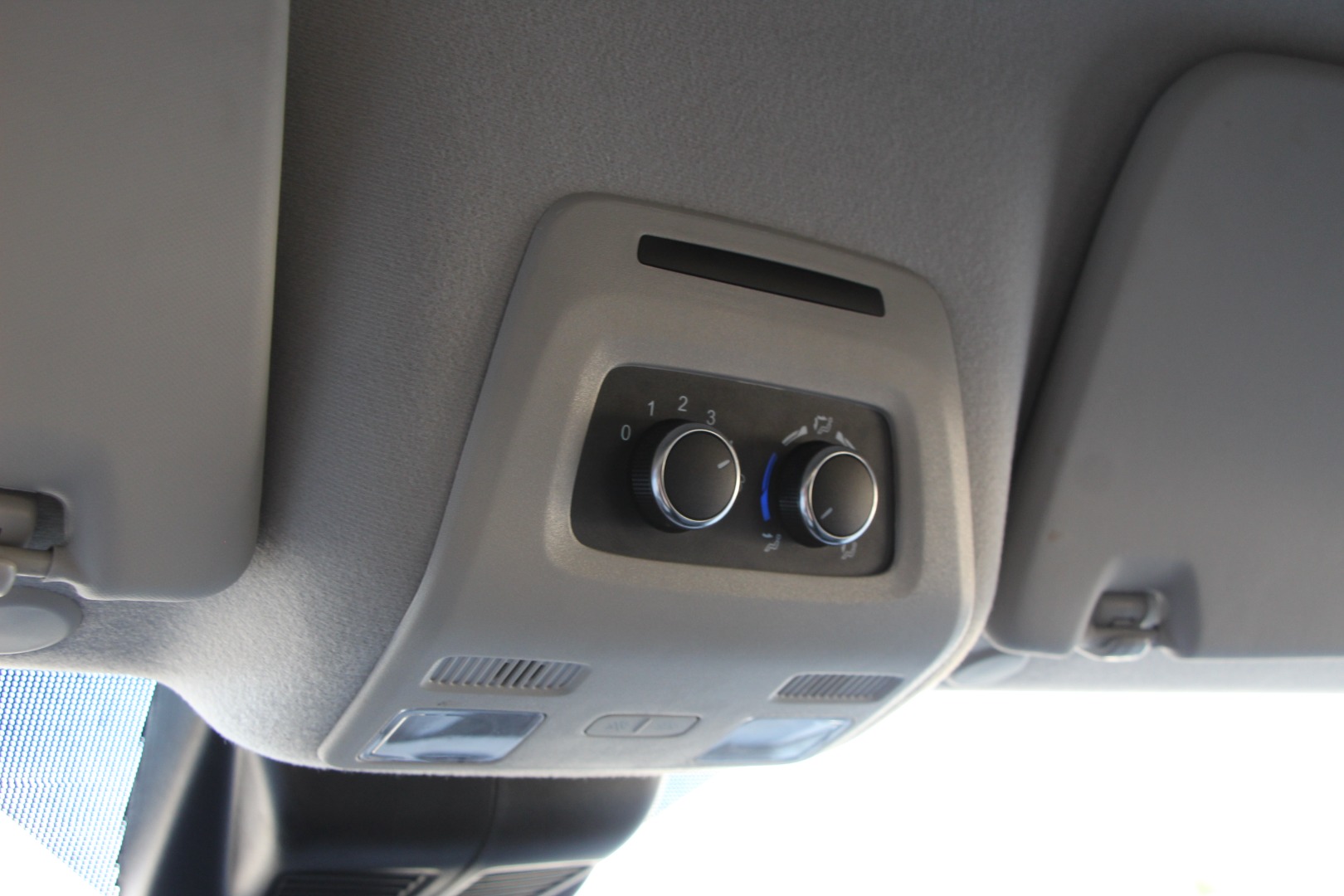 2023 Ford Transit Passenger Van XLT - Photo 43
