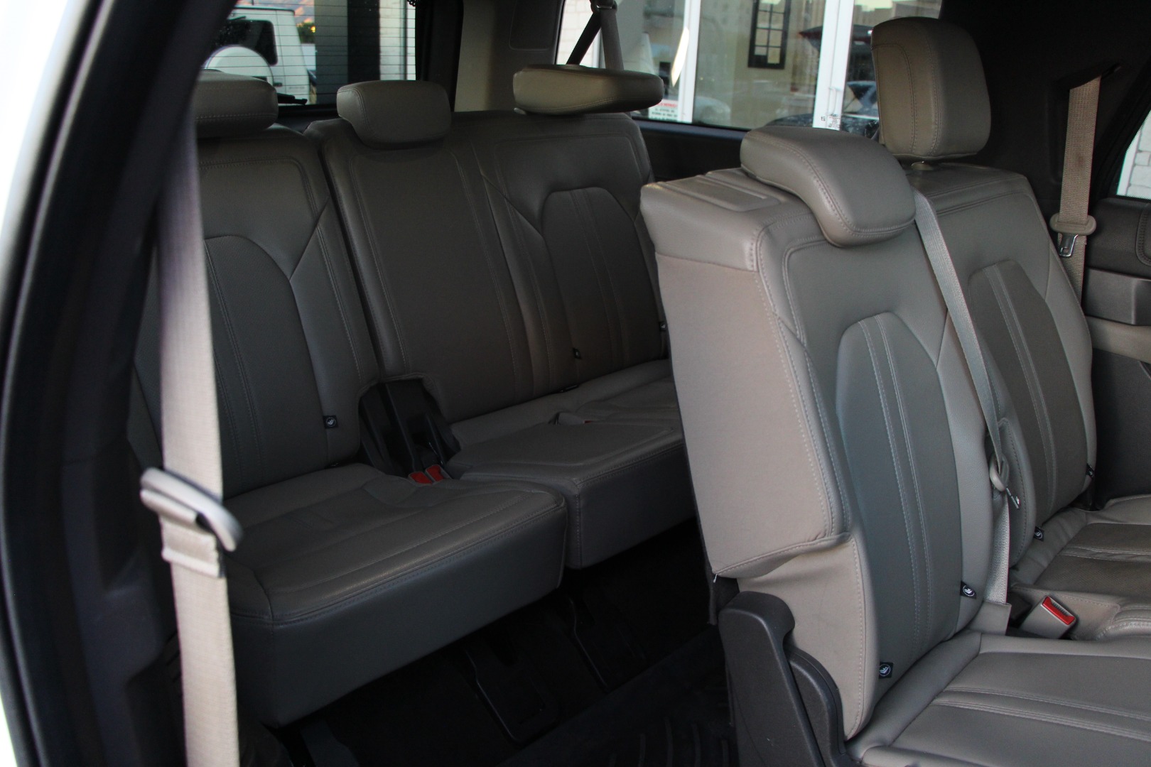2021 Ford Expedition Limited - Photo 15