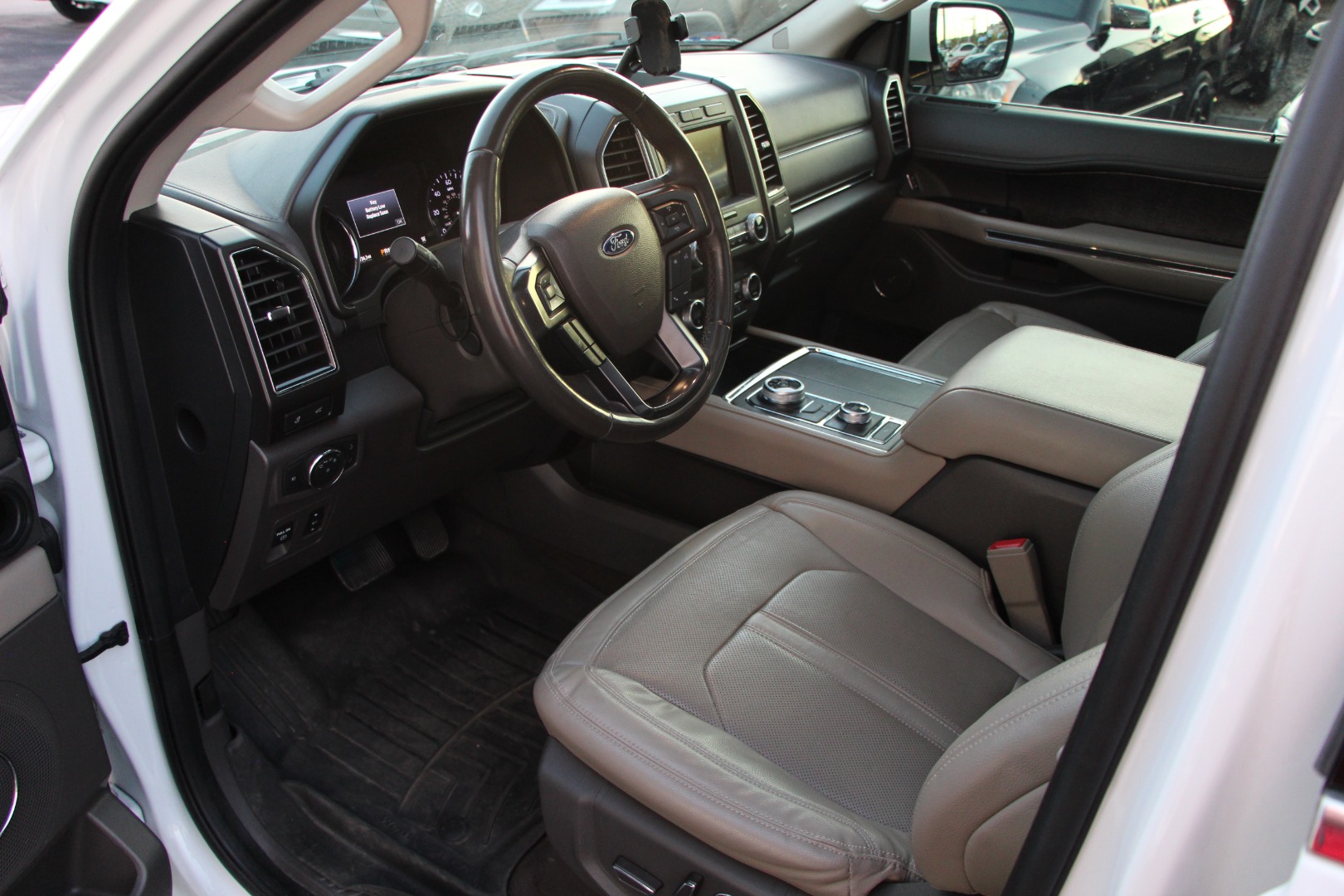 2021 Ford Expedition Limited - Photo 18