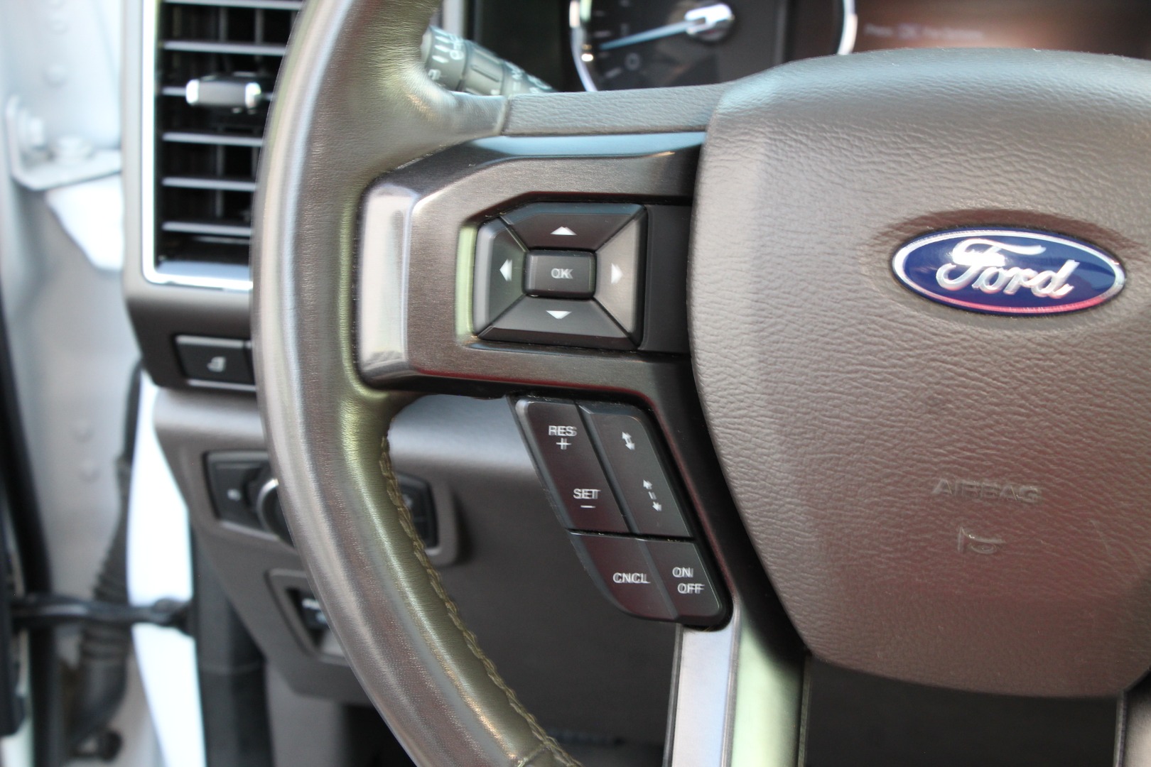 2021 Ford Expedition Limited - Photo 28