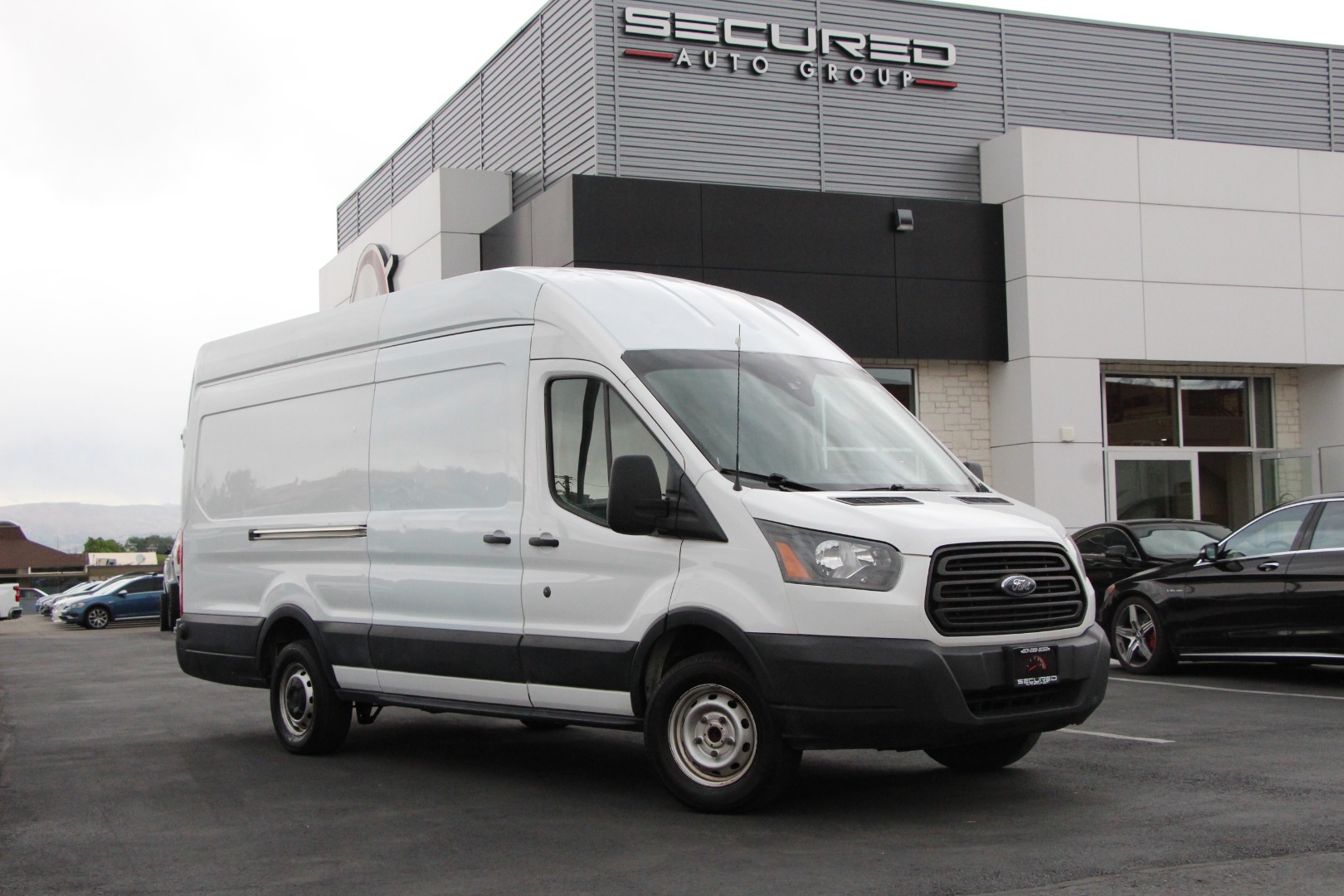 2019 Ford Transit's photo