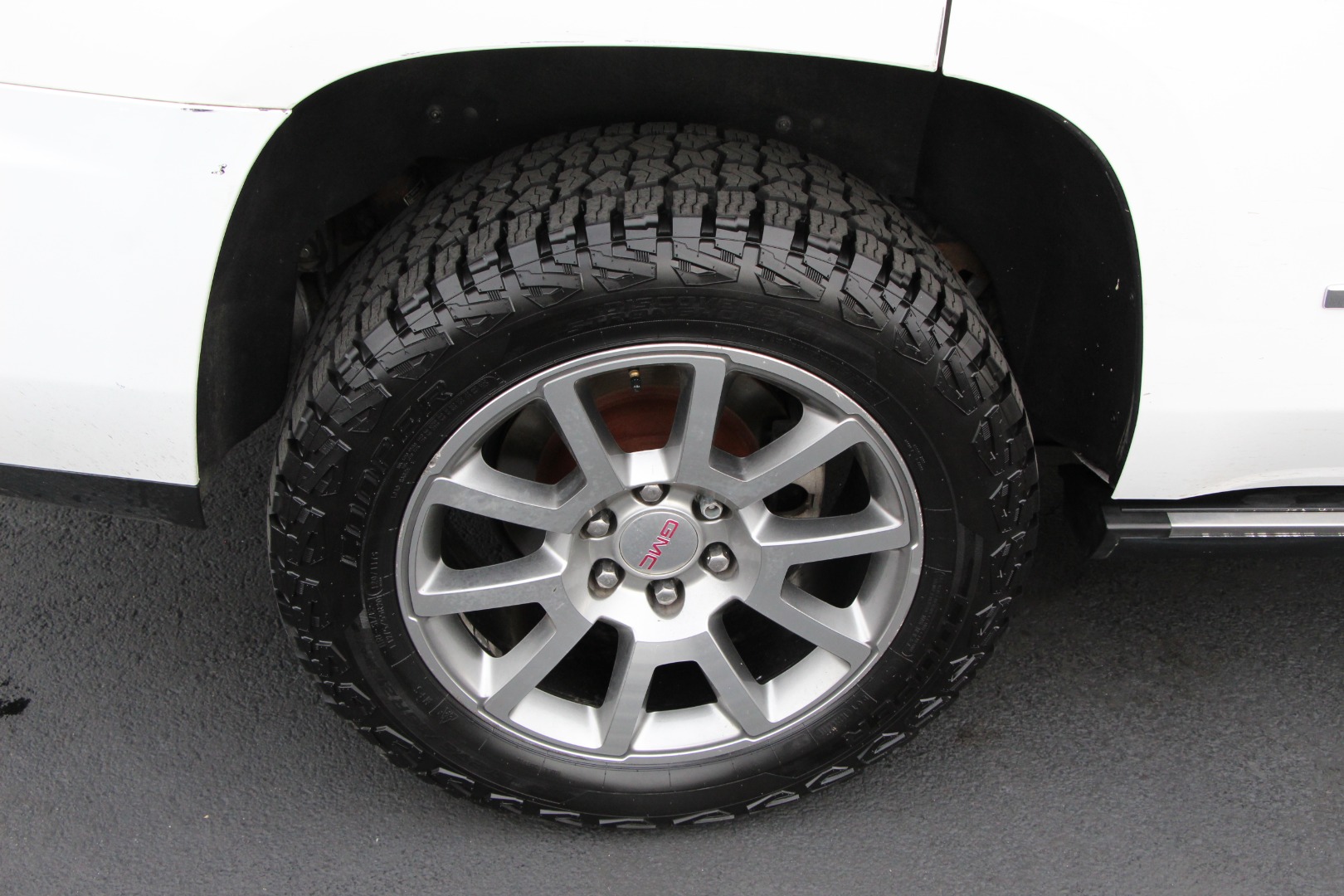 2016 GMC Yukon Denali - Photo 37