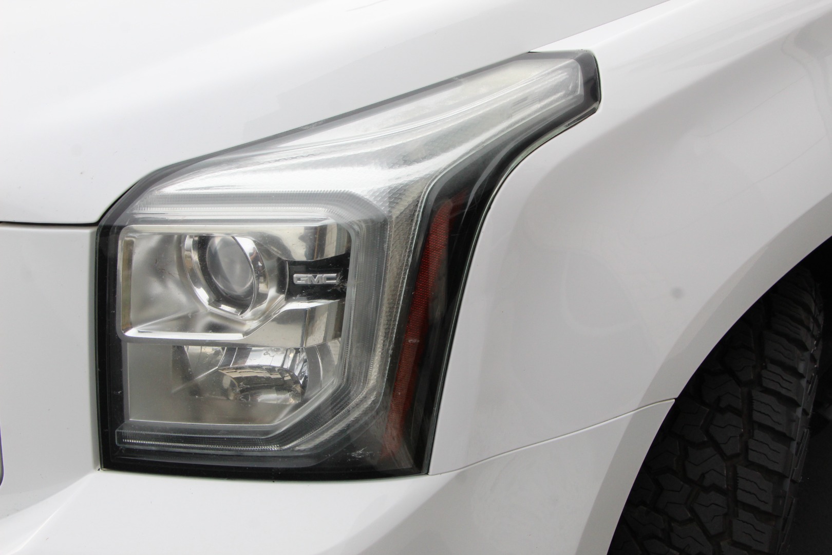 2016 GMC Yukon Denali - Photo 42