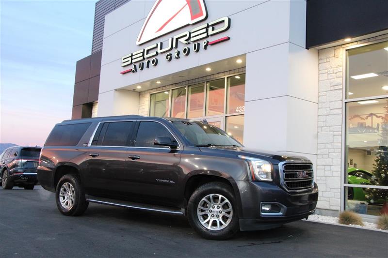 Gray (Iridium Metallic) 2017 GMC Yukon XL SLT 4WD SUV / Crossover Four-Wheel Drive Automatic
