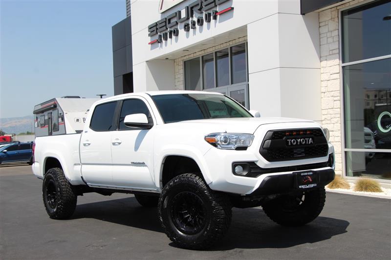 2019 TOYOTA TACOMA SR5 V6 4WD