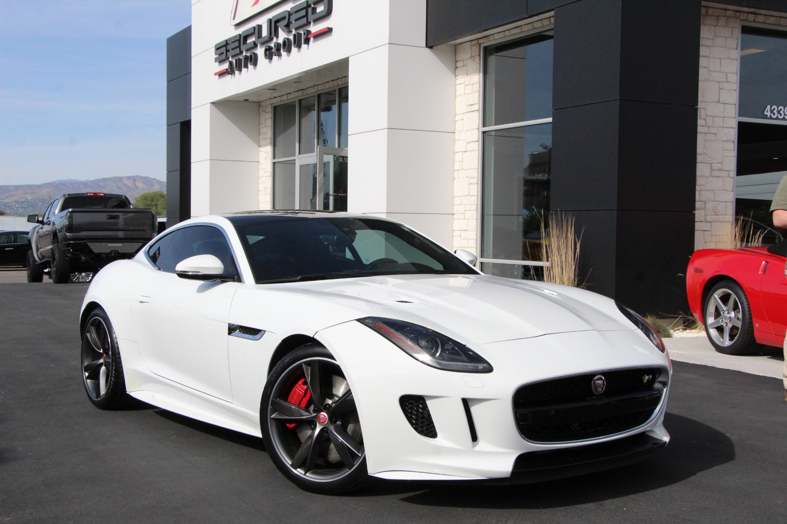 2016 Jaguar F-TYPE R Coupe's photo