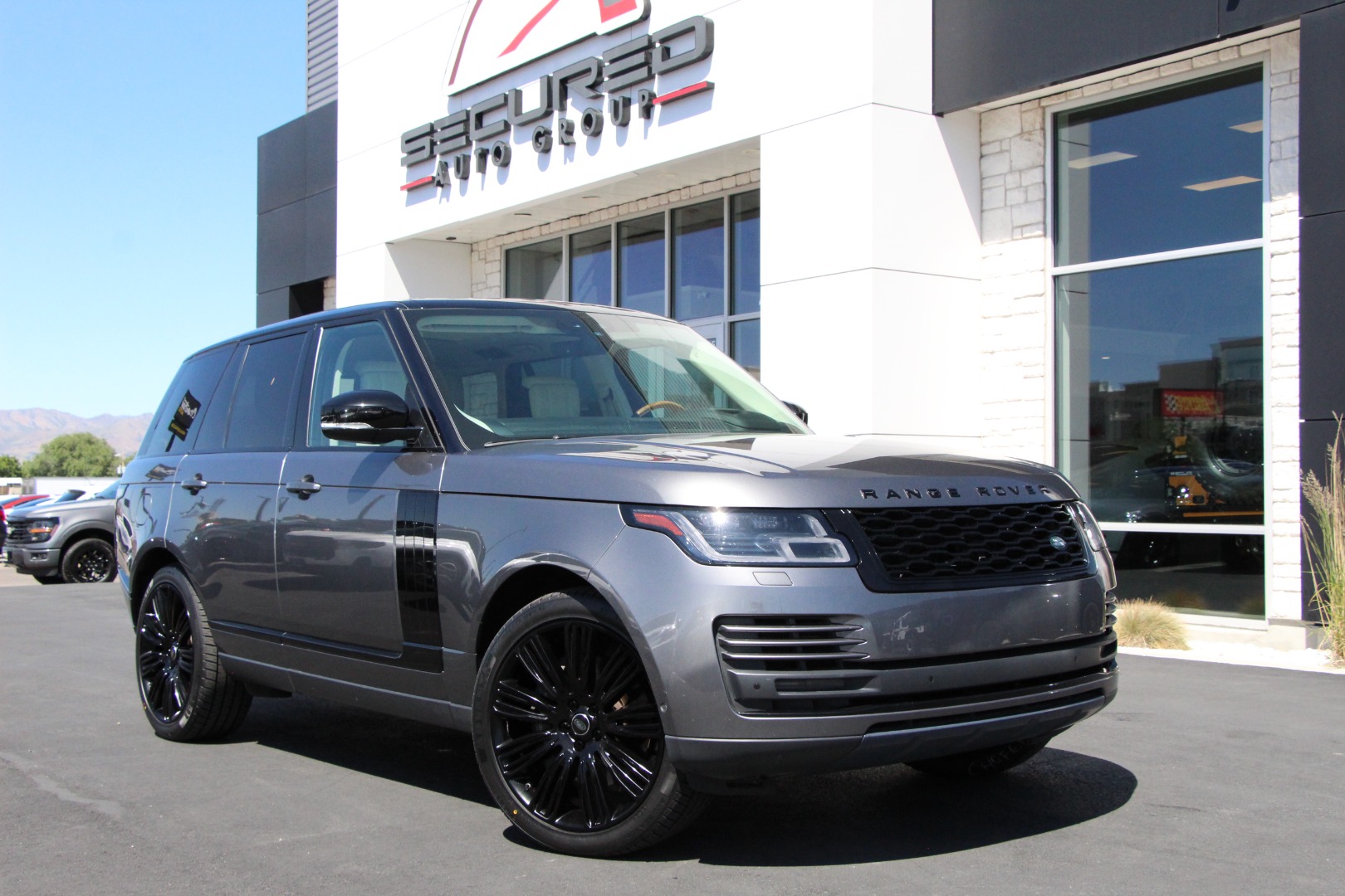 2019 Land Rover Range Rover V8 Supercharged's photo