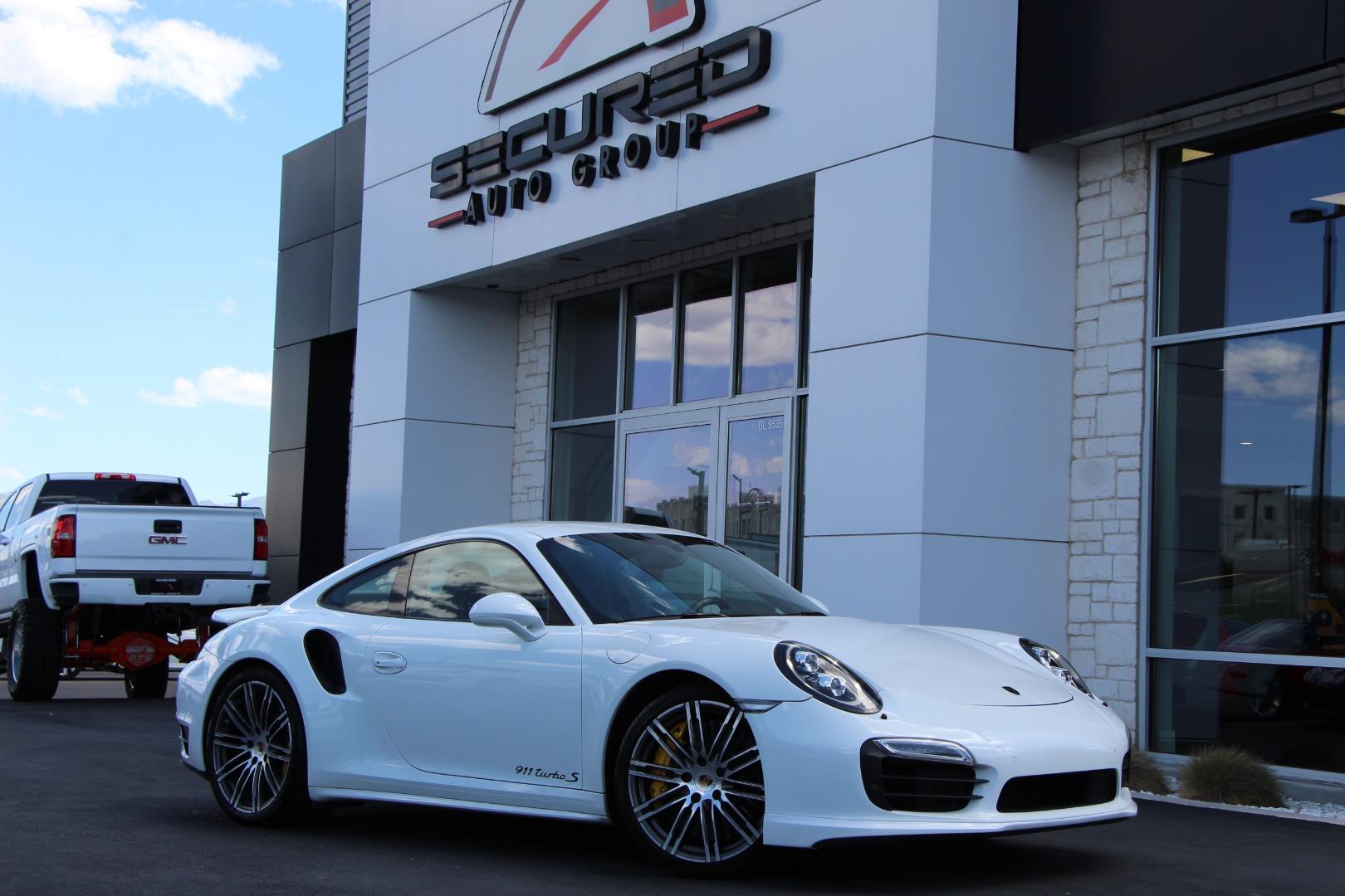 2015 Porsche 911 Turbo Coupe's photo