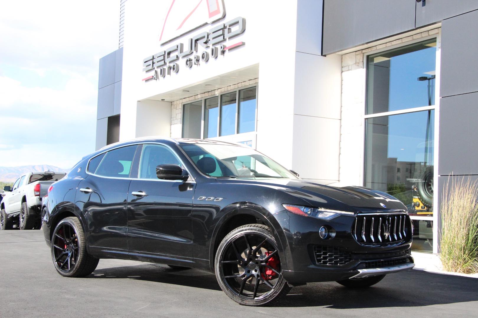2017 Maserati Levante Levante's photo