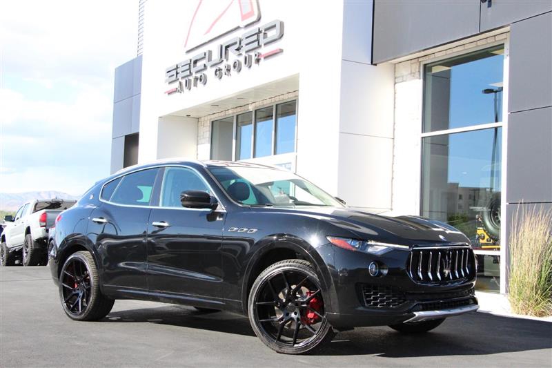 2017 MASERATI LEVANTE 