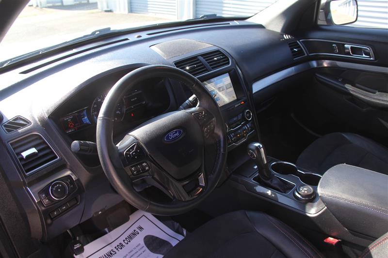 2019 Ford Explorer XLT - Photo 20