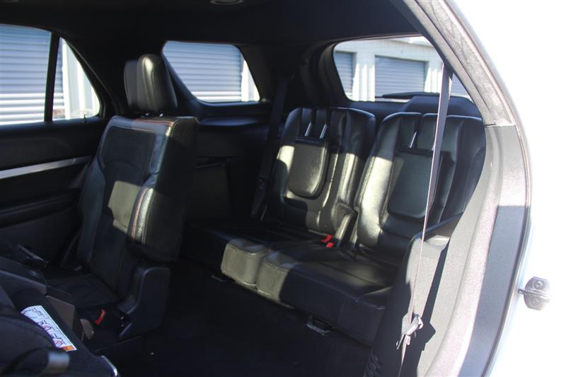 2019 Ford Explorer XLT - Photo 22