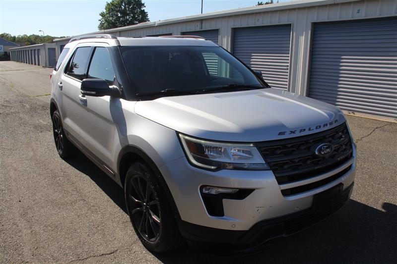 2019 Ford Explorer XLT - Photo 4