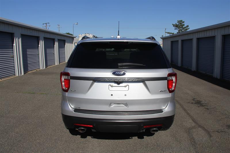 2019 Ford Explorer XLT - Photo 6