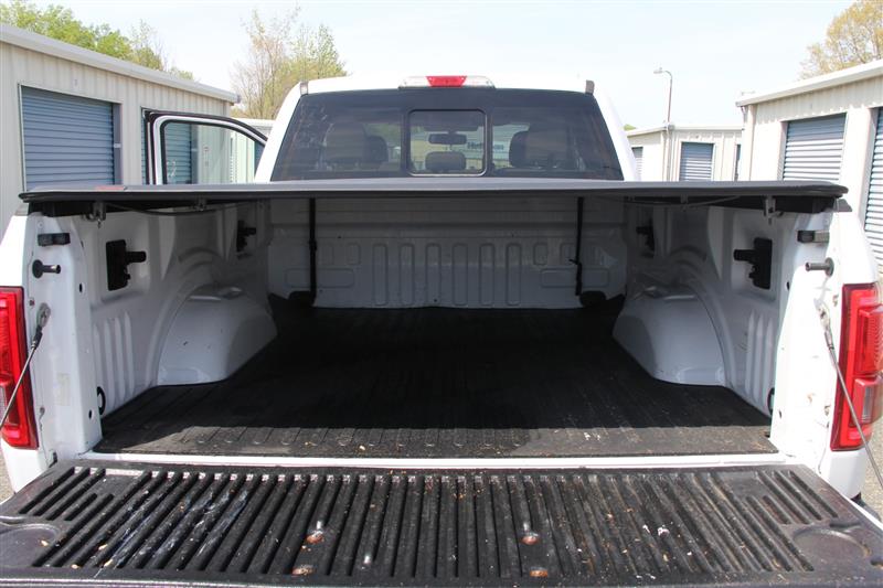 2015 Ford F-150 Lariat - Photo 11