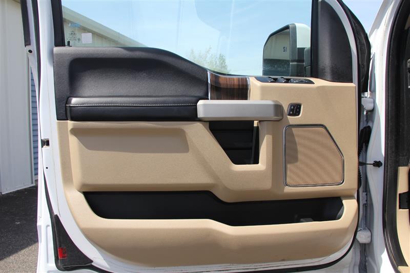 2015 Ford F-150 Lariat - Photo 17