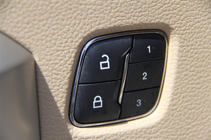 2015 Ford F-150 Lariat - Photo 19