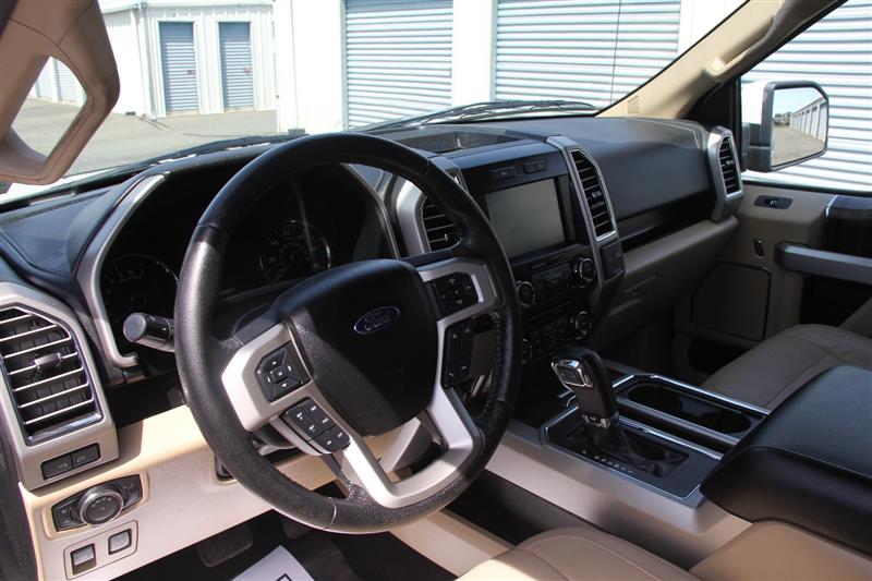 2015 Ford F-150 Lariat - Photo 25