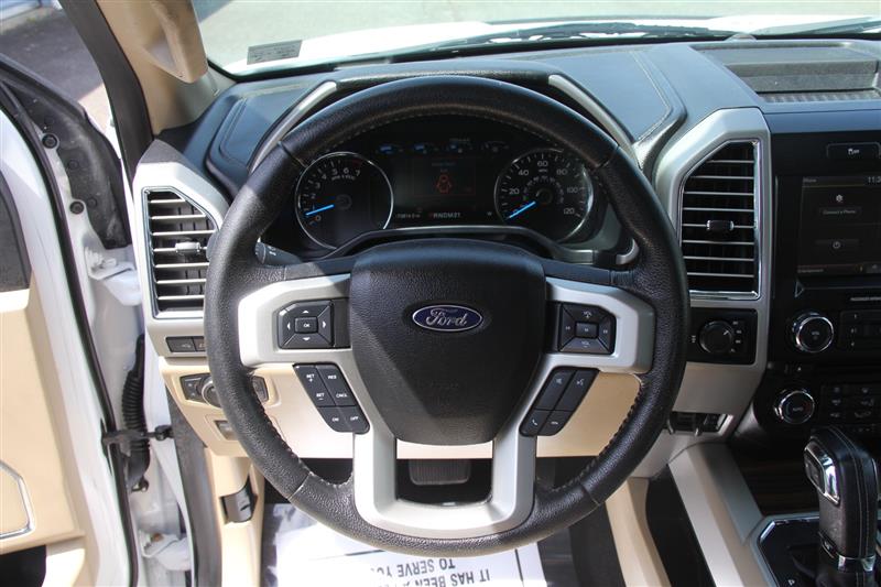 2015 Ford F-150 Lariat - Photo 29