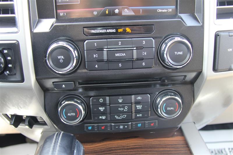 2015 Ford F-150 Lariat - Photo 36