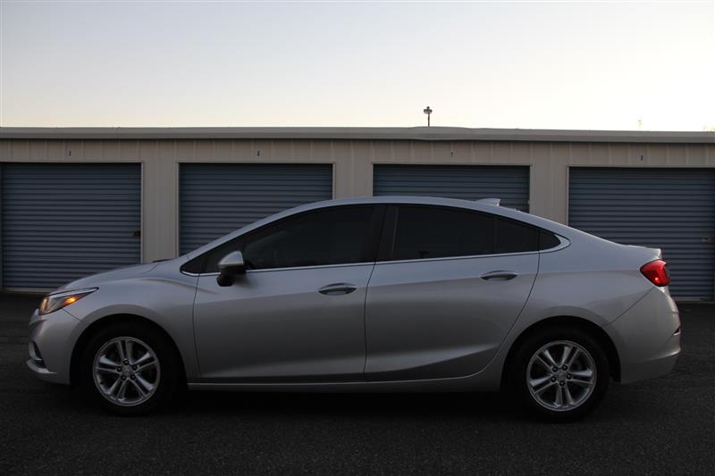 2018 Chevrolet Cruze LT - Photo 8