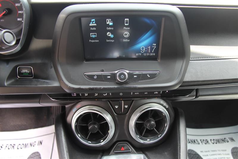 2017 Chevrolet Camaro 1LT - Photo 26