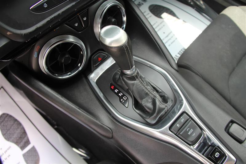 2017 Chevrolet Camaro 1LT - Photo 31