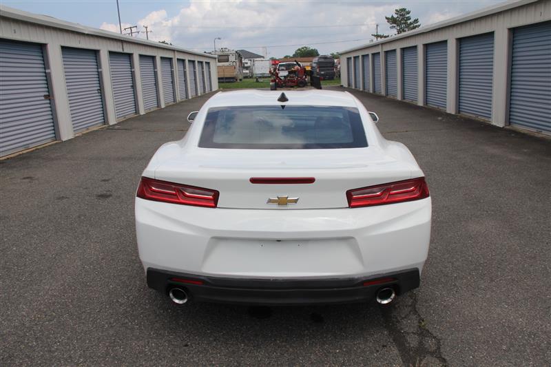 2017 Chevrolet Camaro 1LT - Photo 6