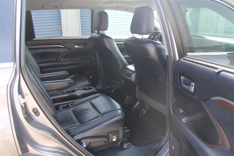 2014 Toyota Highlander Limited - Photo 21