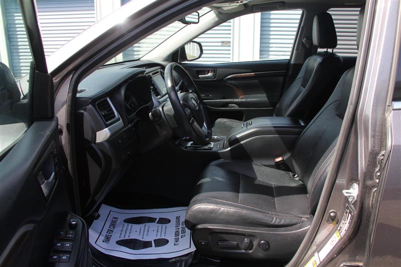 2014 Toyota Highlander Limited - Photo 22