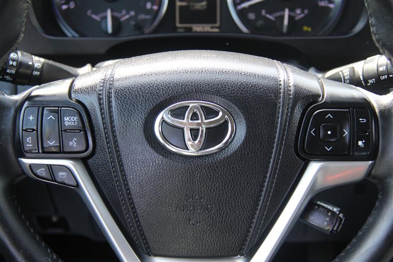 2014 Toyota Highlander Limited - Photo 29