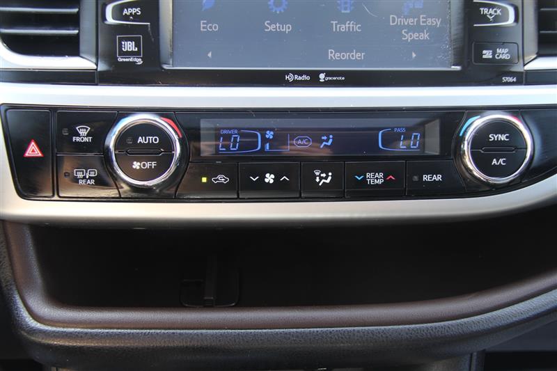 2014 Toyota Highlander Limited - Photo 34