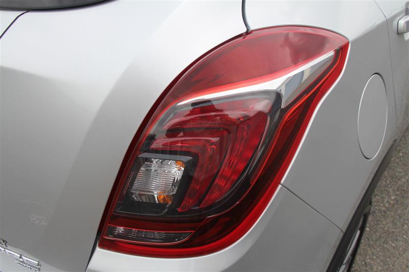 2019 Buick Encore Essence - Photo 12