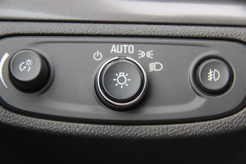 2019 Buick Encore Essence - Photo 35